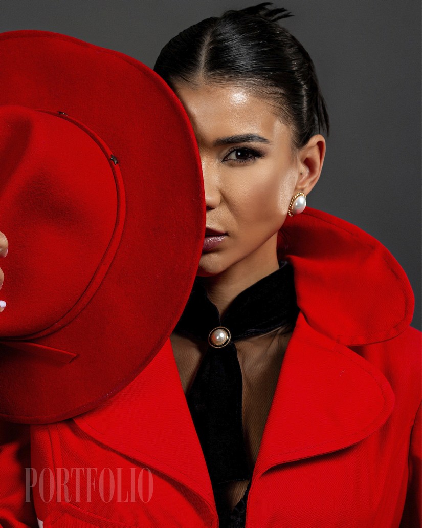 Revista Portfolio jakelyne mariano 11